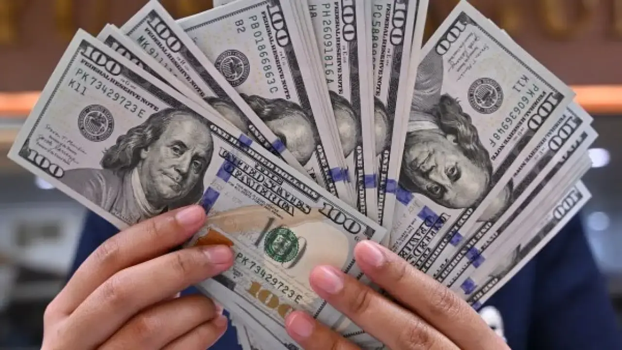 تحرك جديد بالبنوك.. سعر الدولار مقابل الجنيه في تعاملات الثلاثاء 20 يناير 2026